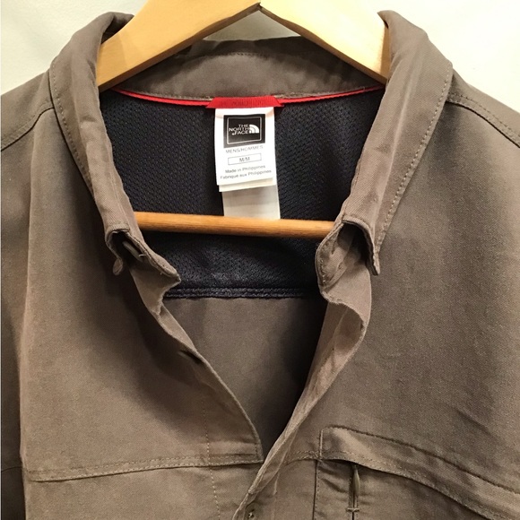 North Face Hiking Shirt Convertible Sleeve Button Down Outdoor Performance Top - Picture 7 of 16